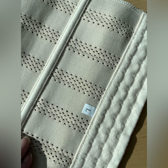 NWOT waist trainer 4 boning. Size large (365) - Picture 3 of 5